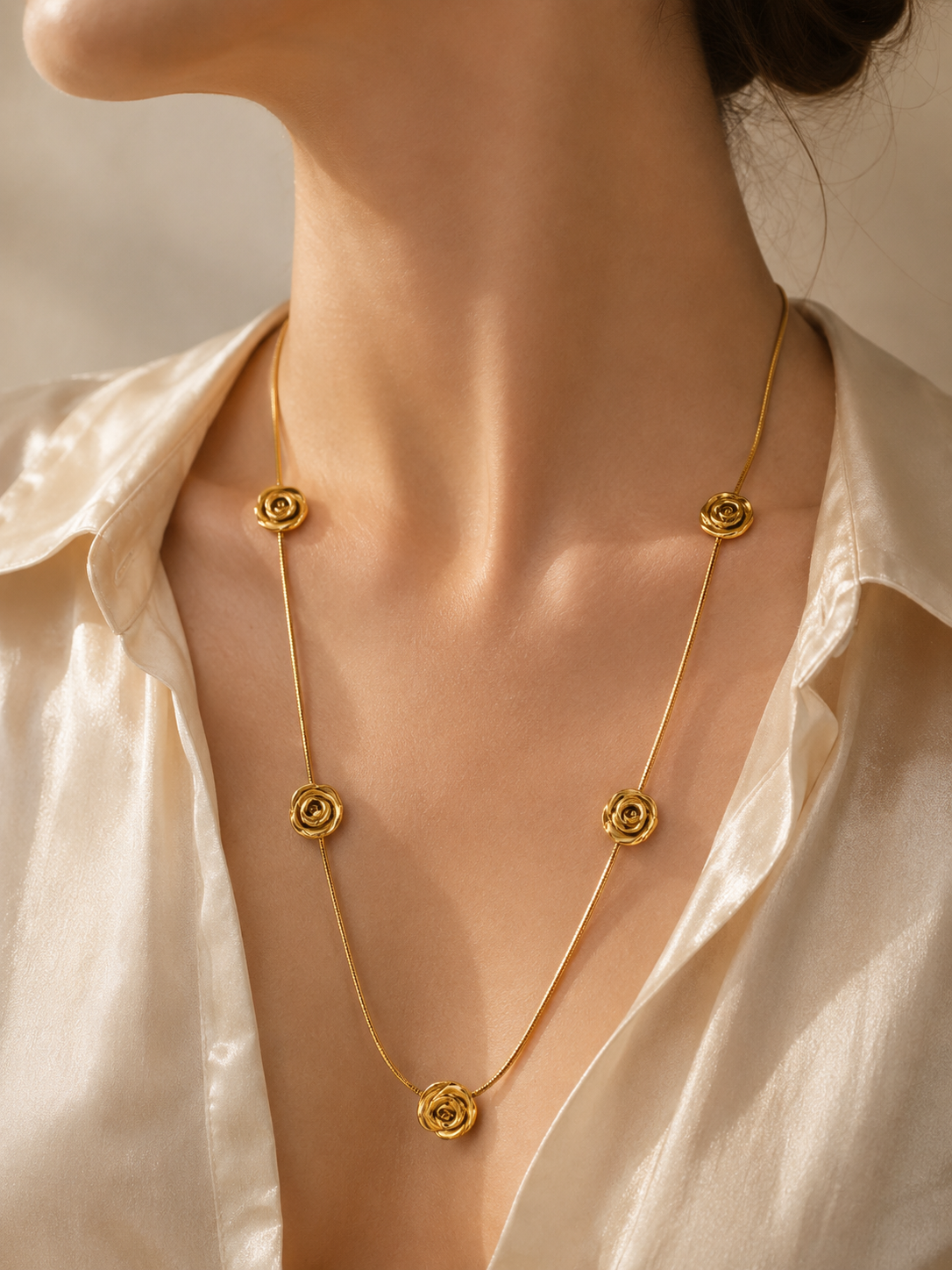 Rose Éternelle Necklace